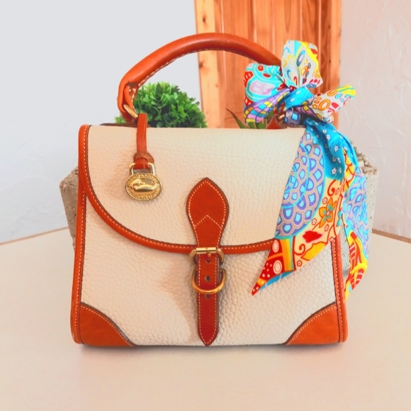 Dooney & Bourke Bonita Creme Brule Bone Carpet Bag 1990's - Picture 2 of 11